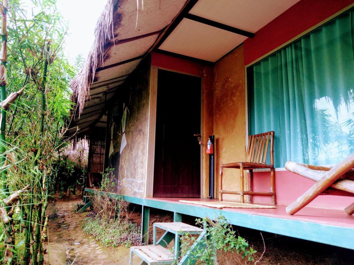 Koomankolly Resort Thirunelly Eksteriør billede