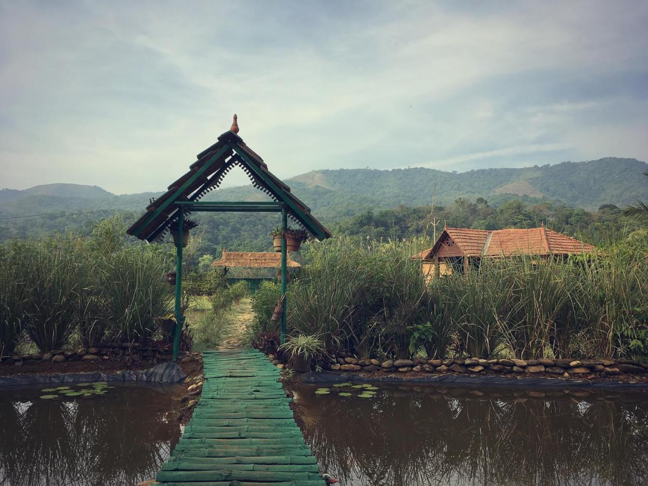Koomankolly Resort Thirunelly Eksteriør billede