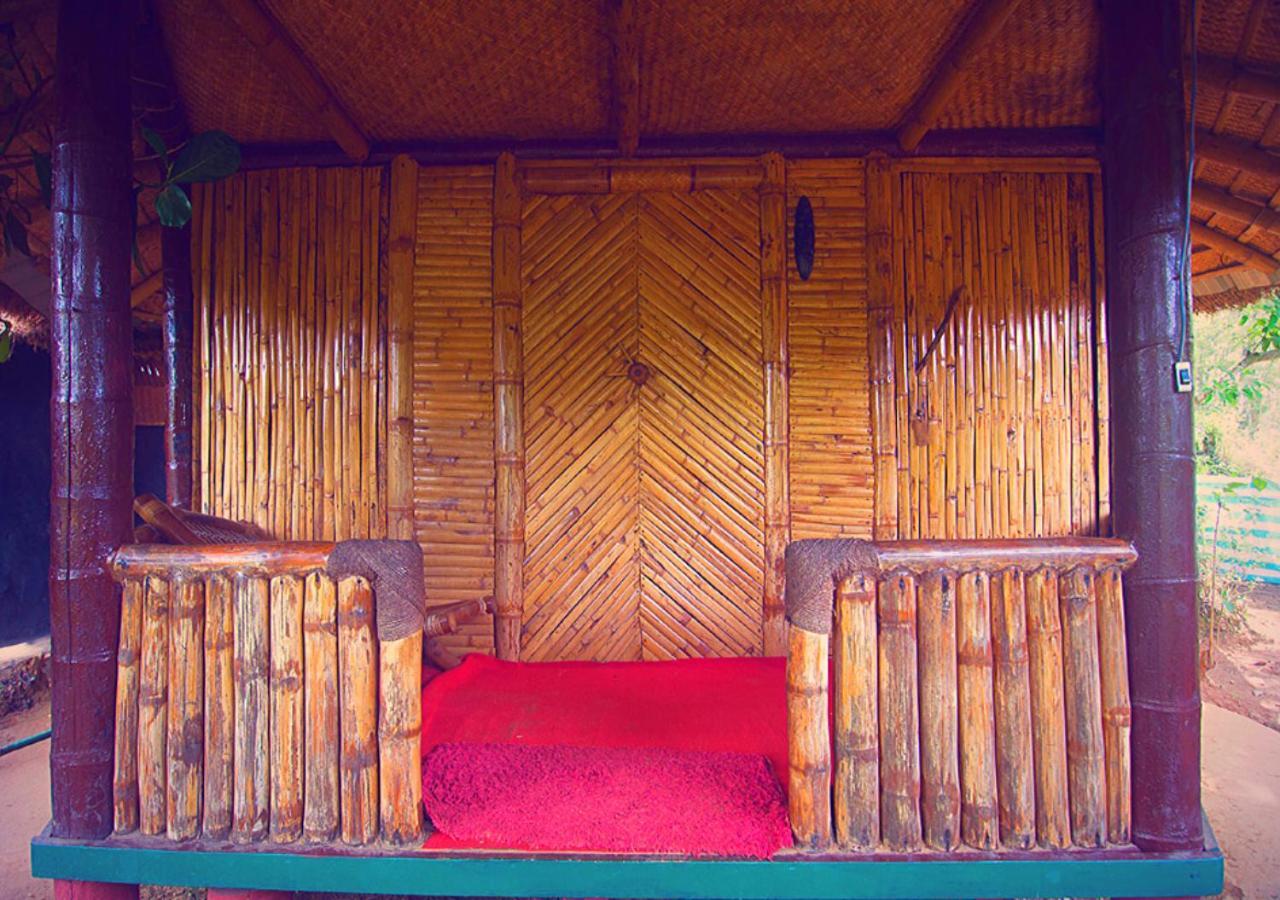 Koomankolly Resort Thirunelly Eksteriør billede